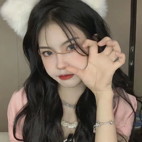 八零年我偷听女儿心声改命